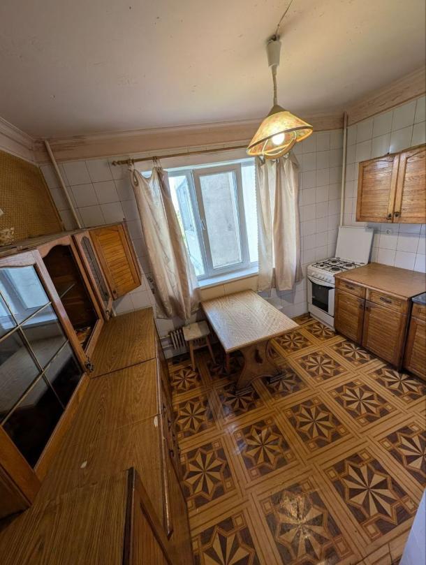 Квартира, 3-кімн., Харьков, 625м/р, Амосова