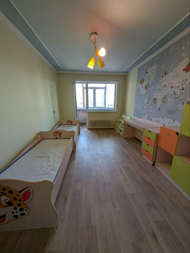 Квартира, 3-кімн., Харьков, 625м/р, Амосова
