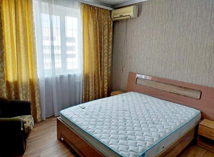 Квартира, 2-кімн., Харьков, Павлово Поле, Деревянко