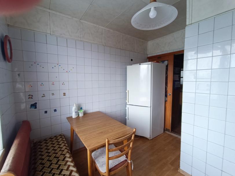 Квартира, 3-кімн., Харьков, 522м/р, Академика Барабашова