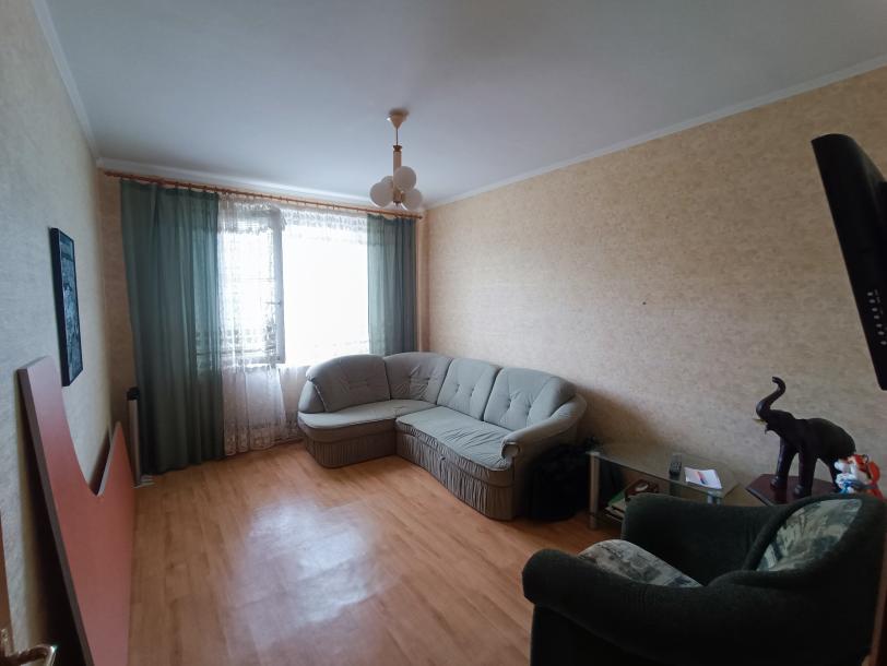 Квартира, 3-кімн., Харьков, 522м/р, Академика Барабашова