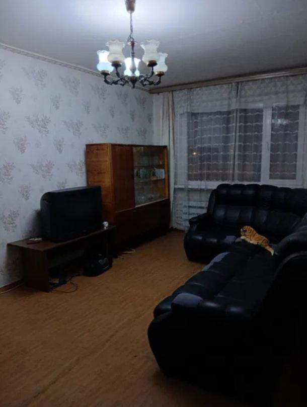 Квартира, 3-кімн., Харьков, 604м/р, Тракторостроителей просп.