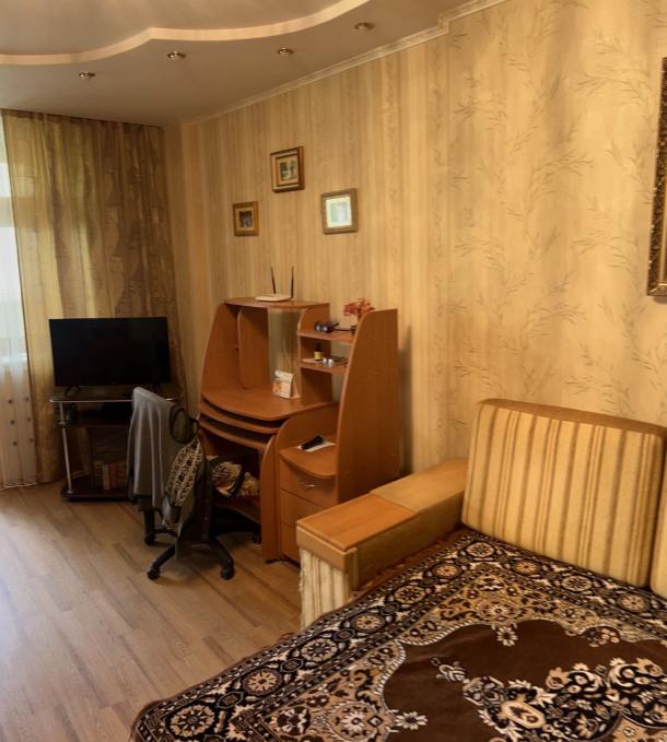 Квартира, 2-кімн., Харьков, 615м/р, Гвардейцев Широнинцев