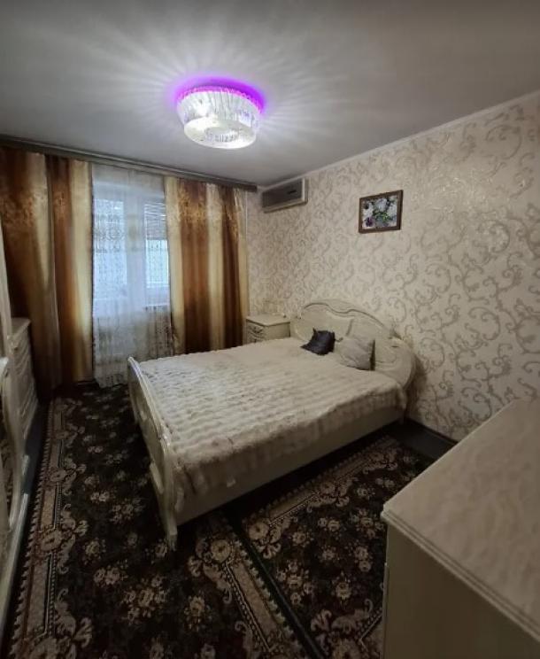 Квартира, 3-кімн., Харьков, Одесская, Байрона пр. (Героев Сталинграда пр.)