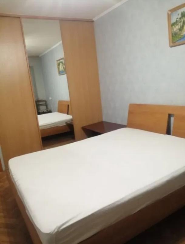 Квартира, 2-кімн., Харьков, 524м/р, Гвардейцев Широнинцев