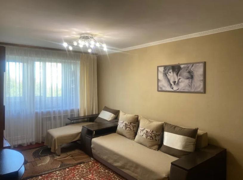 Квартира, 2-кімн., Чугуев, Чугуевский район, Кожедуба