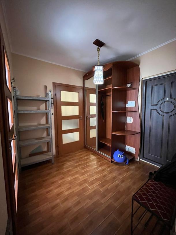 Квартира, 2-кімн., Харьков, 520м/р, Валентиновская