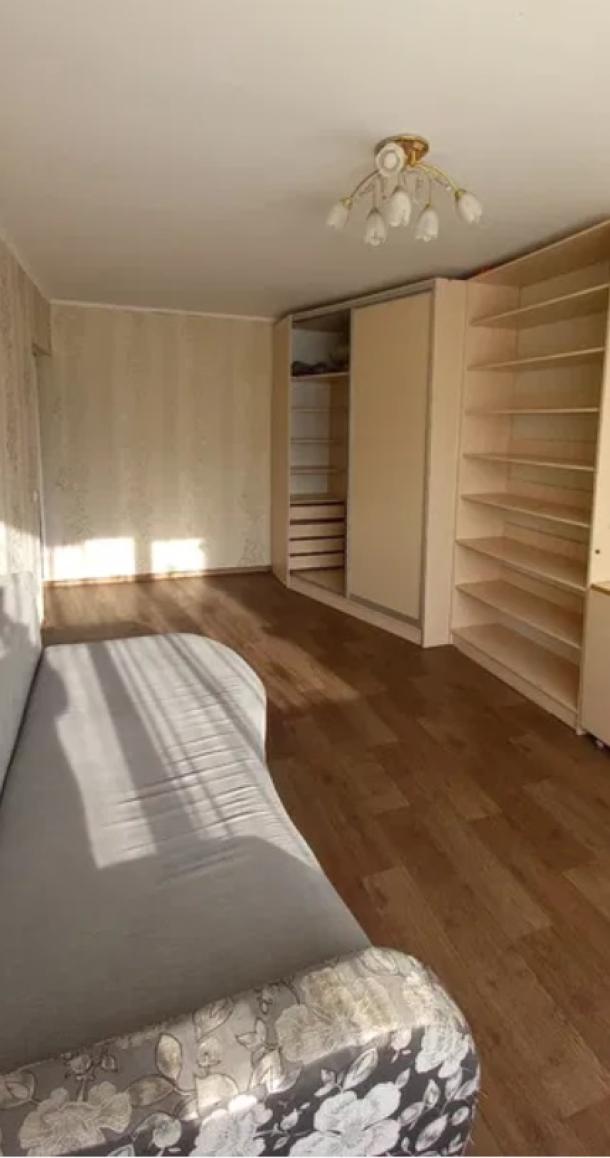 Квартира, 1-кімн., Харьков, 524м/р, Гвардейцев Широнинцев