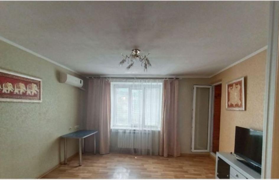 Квартира, 2-кімн., Харьков, Бавария, Петра Свинаренко