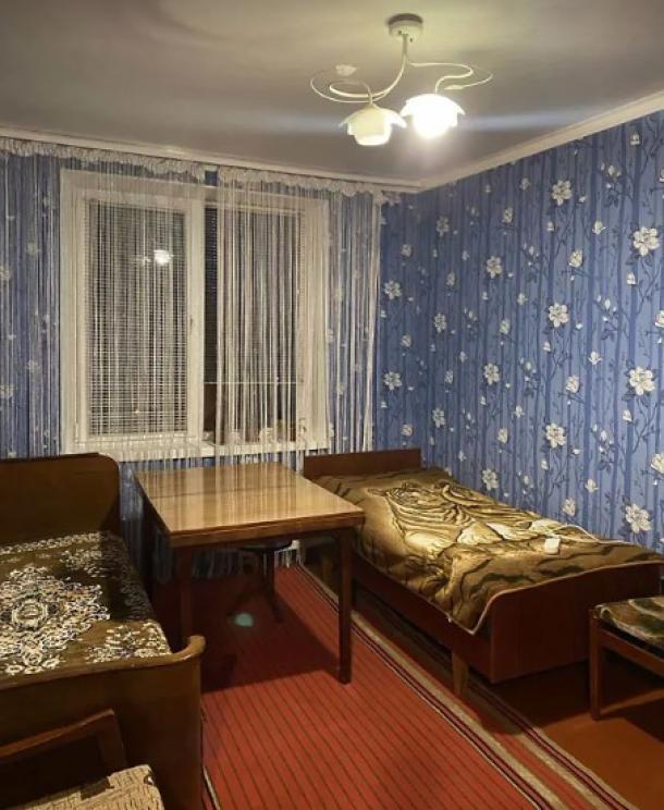 Квартира, 3-кімн., Харьков, 522м/р, Валентиновская