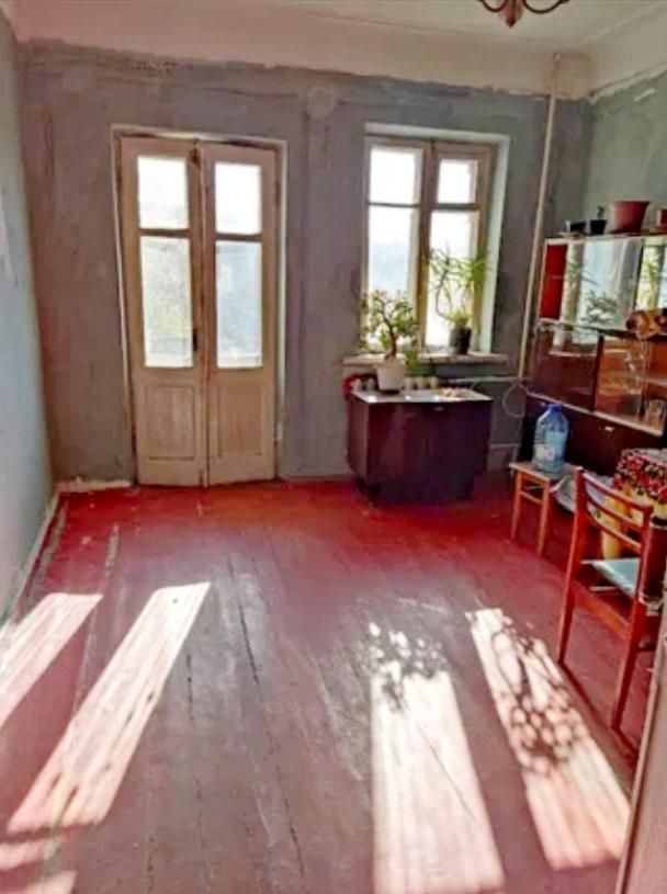 Квартира, 3-кімн., Эсхар, Чугуевский район, Леси Украинки (Совхозная,Ворошилова)