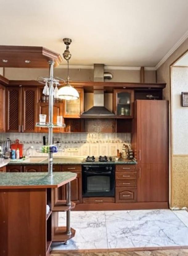 Квартира, 4-кімн., Харьков, Центр, Кравцова