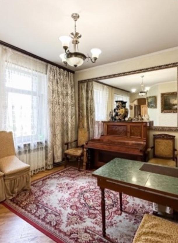 Квартира, 4-кімн., Харьков, Центр, Кравцова