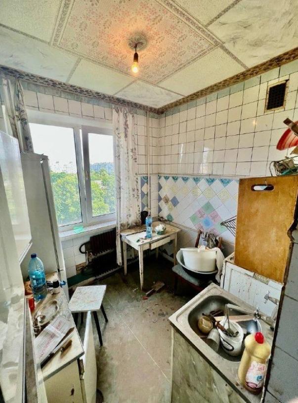 Квартира, 3-кімн., Харьков, 604м/р, Тракторостроителей просп.