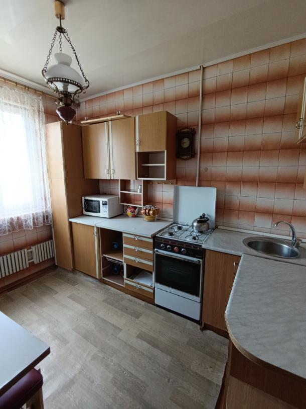 Квартира, 3-кімн., Харьков, Киевская метро, Матюшенко