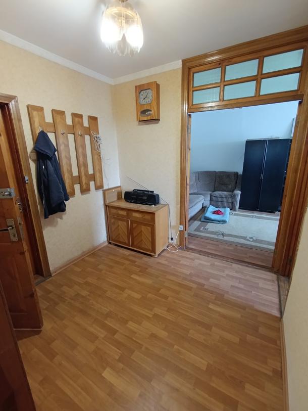 Квартира, 3-кімн., Харьков, Киевская метро, Матюшенко