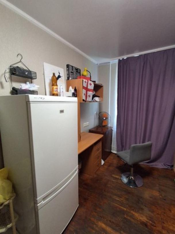 Квартира, 4-кімн., Харьков, 604м/р, Тракторостроителей просп.
