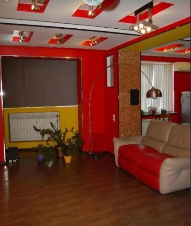 Квартира, 3-кімн., Харьков, 520м/р, Академика Павлова