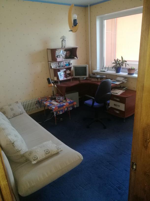 Квартира, 3-кімн., Харьков, 520м/р, Гвардейцев Широнинцев