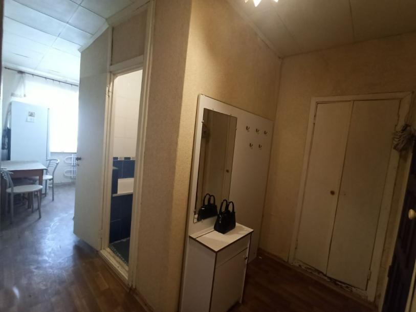 Квартира, 1-кімн., Харьков, 522м/р, Непокоренных (Героев Труда)
