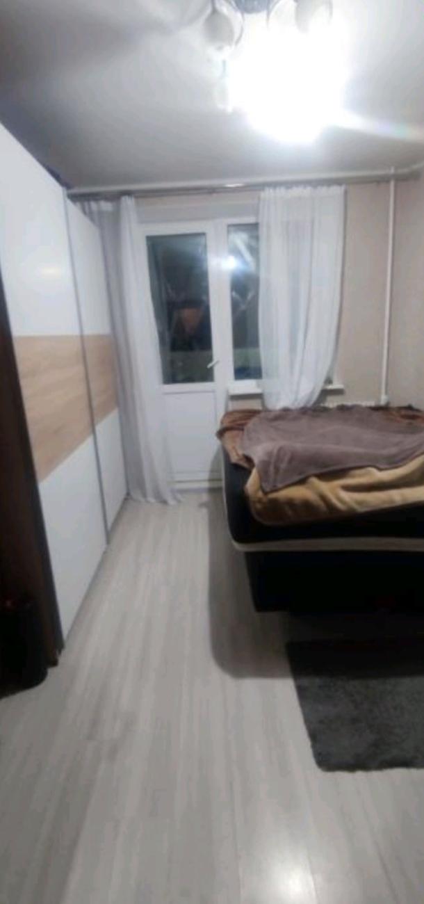 Квартира, 3-кімн., Харьков, Новые Дома, Ньютона
