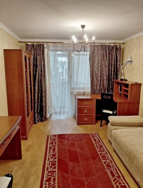 Квартира, 3-кімн., Харьков, Госпром, Литературная (Островского, Галана)