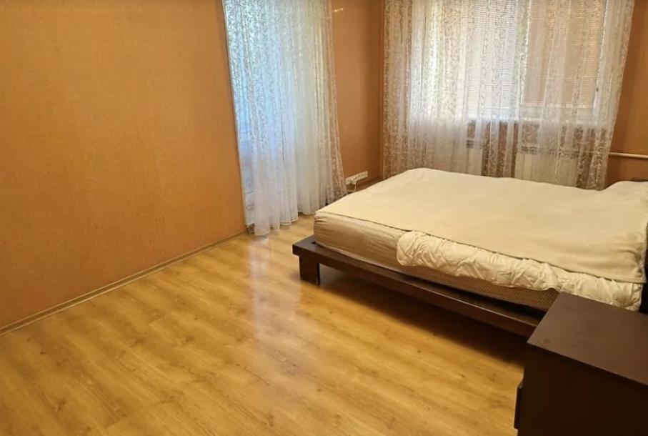 Квартира, 2-кімн., Харьков, МЖК, Кричевского