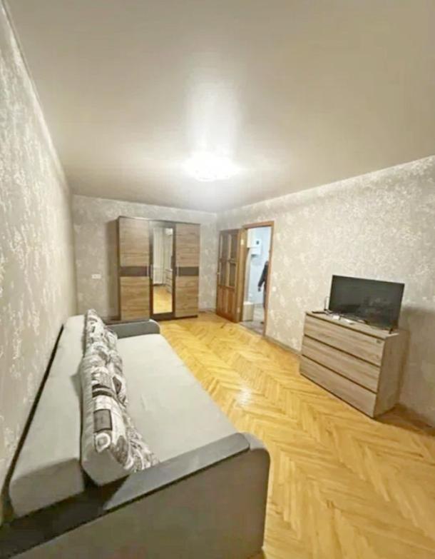 Квартира, 1-кімн., Харьков, Новые Дома, Харьковских Дивизий