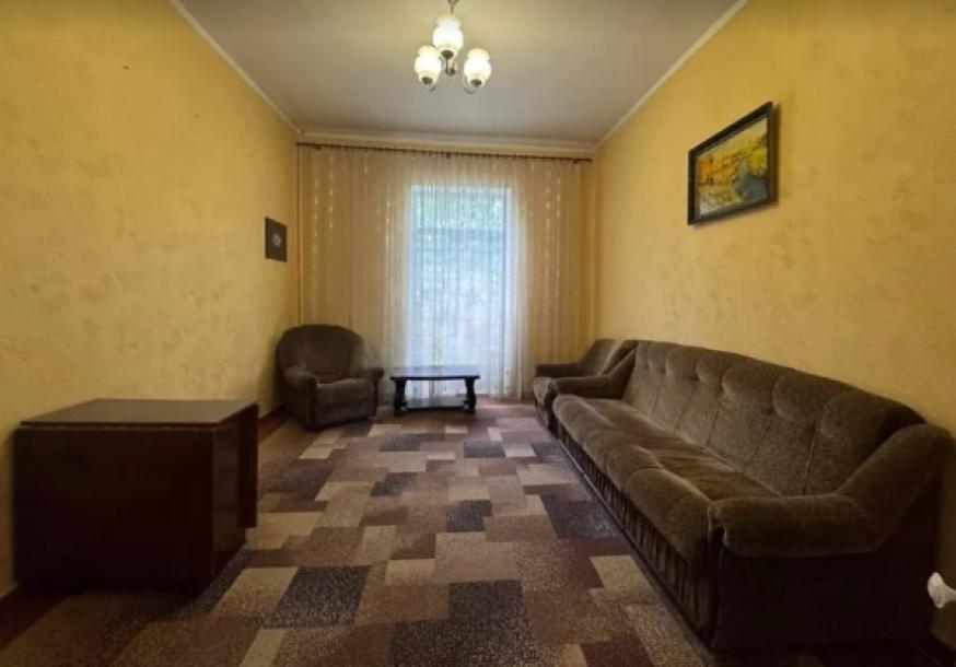 Квартира, 3-кімн., Харьков, Бавария, Ново-Баварский пр.