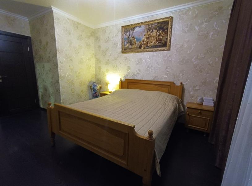 Квартира, 3-кімн., Харьков, Павлово Поле, Науки пр.