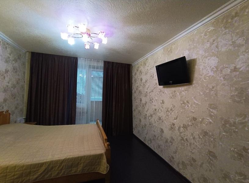Квартира, 3-кімн., Харьков, Павлово Поле, Науки пр.