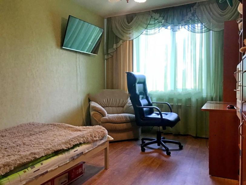 Квартира, 3-кімн., Харьков, 608м/р, Академика Павлова