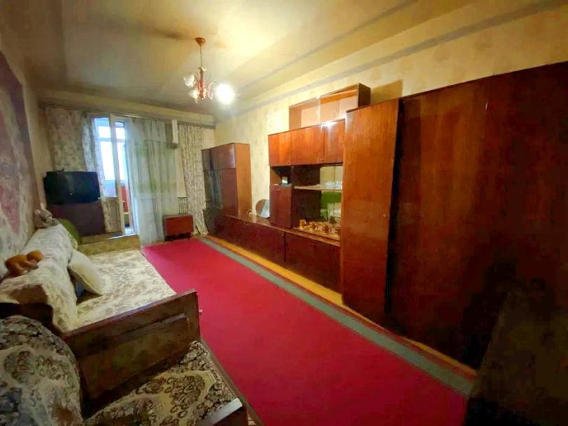 Квартира, 3-кімн., Харьков, 625м/р, Амосова