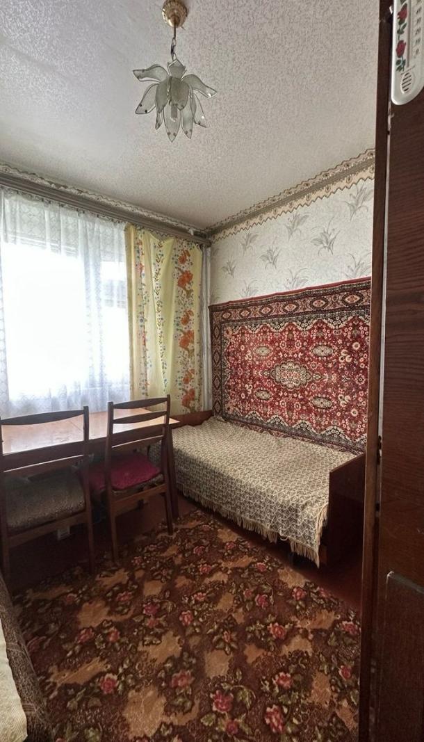 Квартира, 2-кімн., Харьков, Рогань жилмассив, Луи Пастера