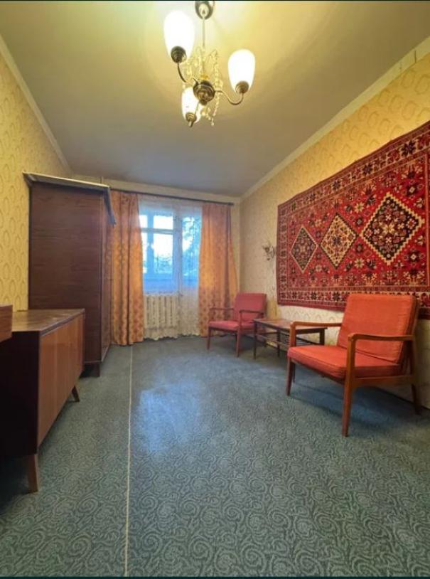 Квартира, 3-кімн., Харьков, 604м/р, Тракторостроителей просп.