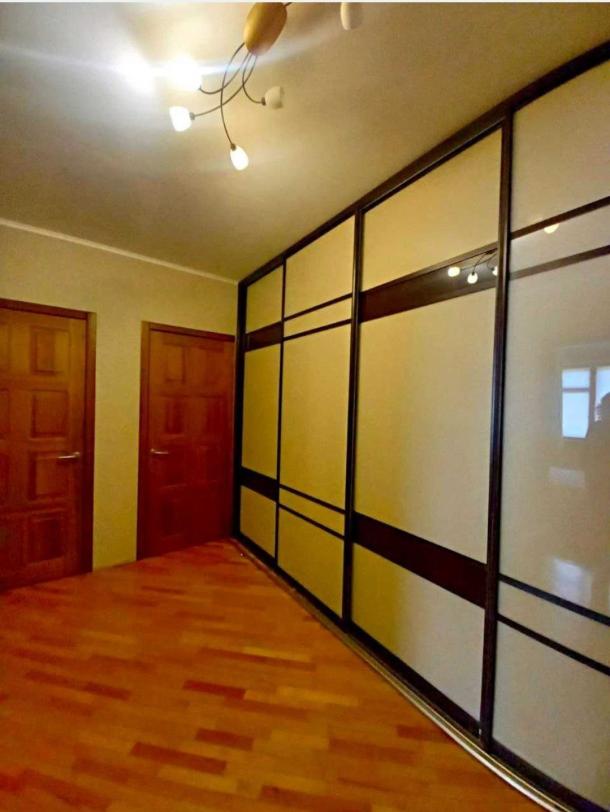 Квартира, 3-кімн., Харьков, 605м/р, Гвардейцев Широнинцев