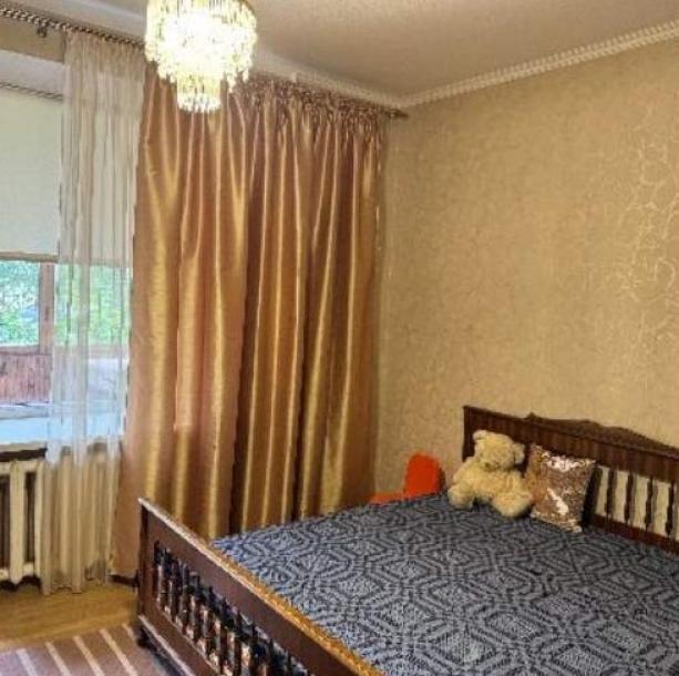 Квартира, 3-кімн., Харьков, Шатиловка, Авиационная