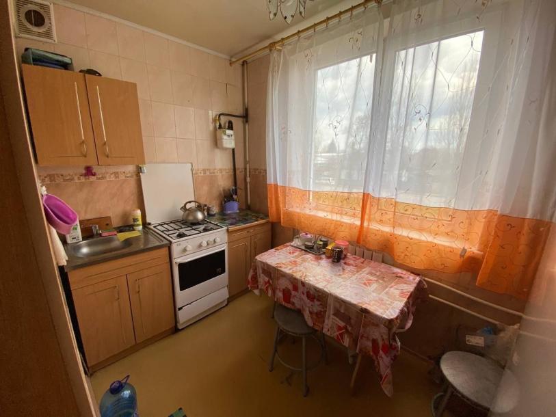Квартира, 2-кімн., Чугуев, Чугуевский район, Харьковская