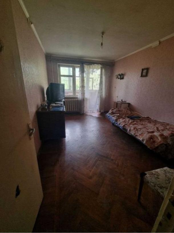 Квартира, 2-кімн., Харьков, 607м/р, Тракторостроителей просп.