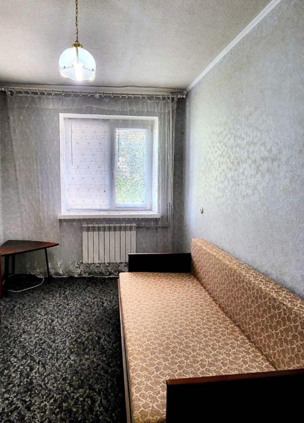 Квартира, 3-кімн., Харьков, ХТЗ, Мира
