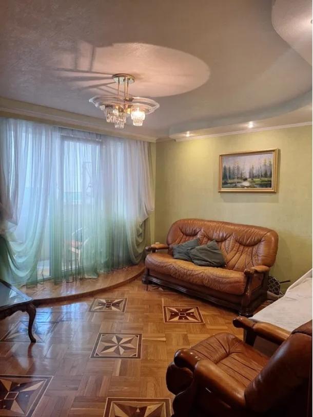 Квартира, 3-кімн., Харьков, Горизонт, Героев Харькова пр-т
