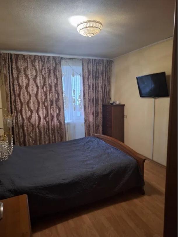 Квартира, 3-кімн., Харьков, Горизонт, Героев Харькова пр-т