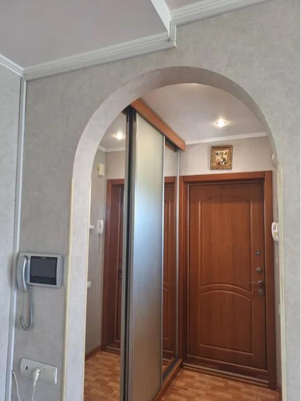 Квартира, 3-кімн., Харьков, Горизонт, Героев Харькова пр-т