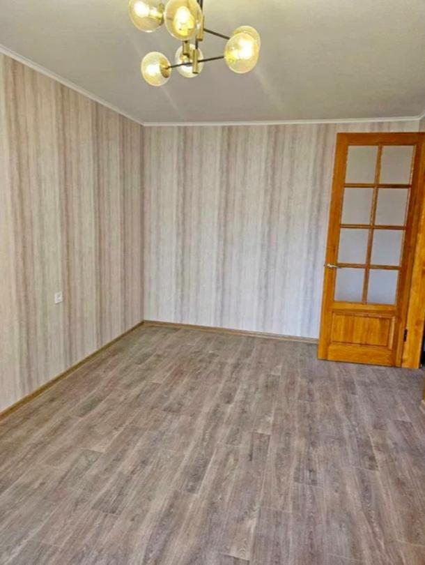 Квартира, 2-кімн., Харьков, 533м/р, Непокоренных (Героев Труда)