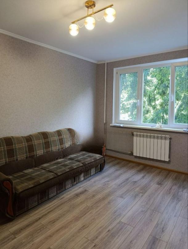 Квартира, 3-кімн., Харьков, 656м/р, Юбилейный пр. (50 лет ВЛКСМ пр.)