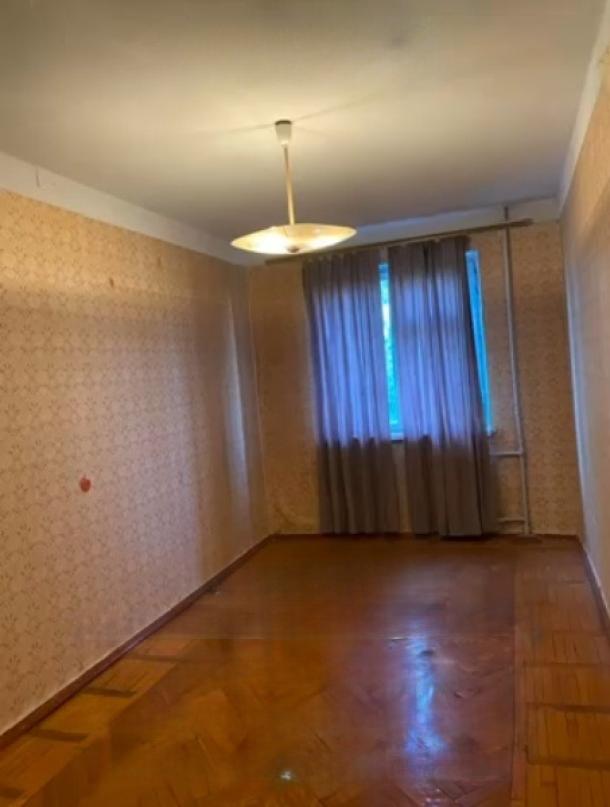 Квартира, 3-кімн., Харьков, Новые Дома, Байрона пр. (Героев Сталинграда пр.)