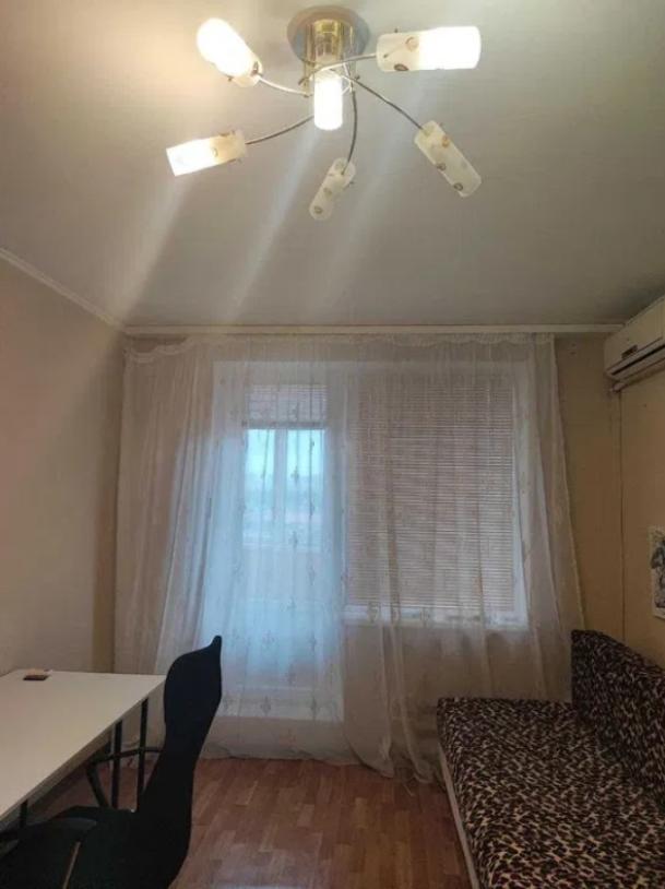 Квартира, 1-кімн., Харьков, 522м/р, Непокоренных (Героев Труда)