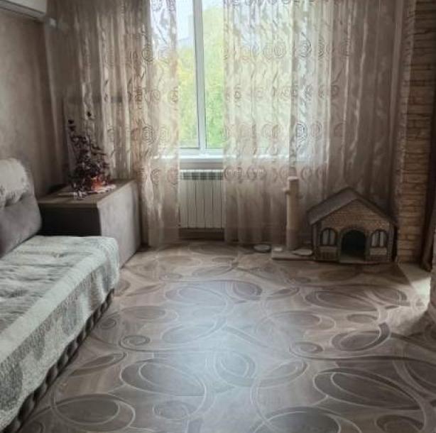 Квартира, 3-кімн., Харьков, 520м/р, Владислава Зубенко (Тимуровцев)