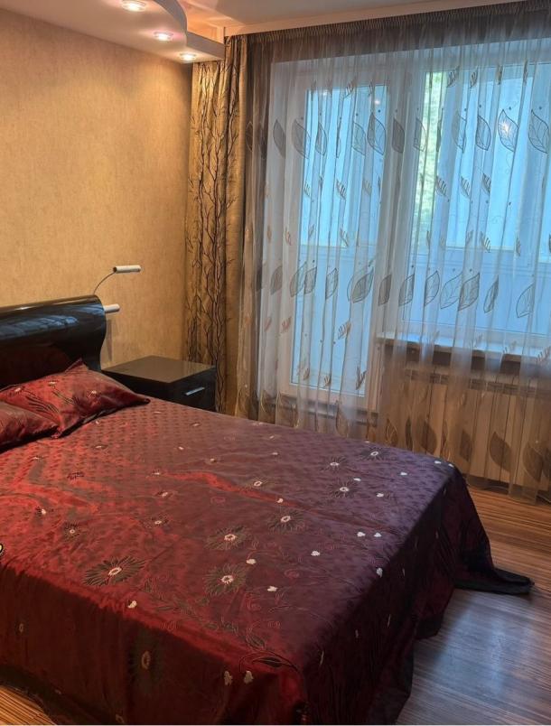 Квартира, 3-кімн., Харьков, 520м/р, Академика Павлова