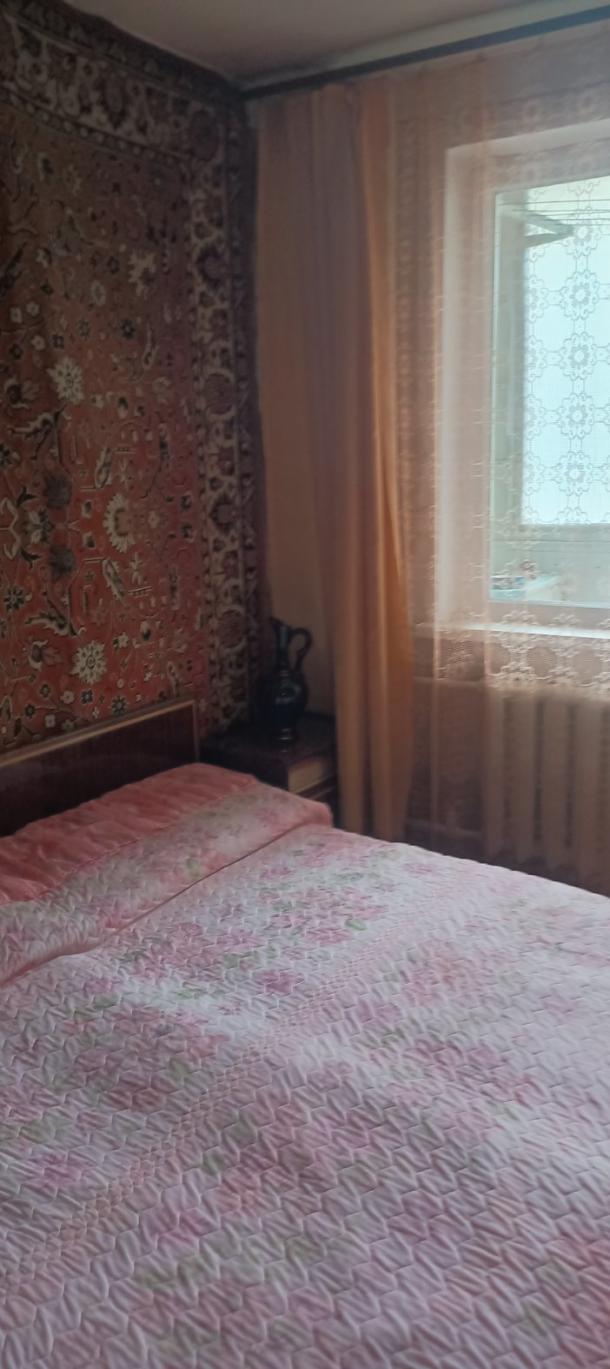 Квартира, 3-кімн., Харьков, Одесская, Киргизская